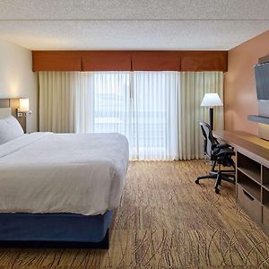 One-Bedroom Tower King Suite